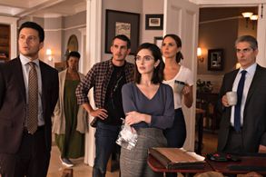 Michael Imperioli, Arielle Kebbel, Roslyn Ruff, Ramses Jimenez, Tate Ellington, and Brooke Lyons in Lincoln Rhyme: Hunt 