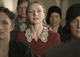 Brigitte Hobmeier in Die Perlmutterfarbe (2009)