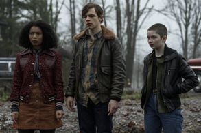 Ross Lynch, Jaz Sinclair, and Lachlan Watson in Chilling Adventures of Sabrina (2018)