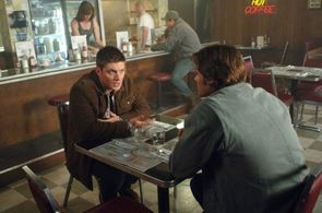 Jensen Ackles, Jen Halley, Jared Padalecki, Scott Parsons, and Marc Gaudet in Supernatural (2005)
