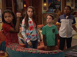 Issac Ryan Brown, Navia Ziraili Robinson, Jason Maybaum, and Sky Katz in Raven's Home (2017)