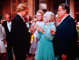 Lana Turner, Karin Mossberg, and Dan O'Herlihy in The Big Cube (1969)