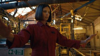 Sonya Cassidy in Humans (2015)