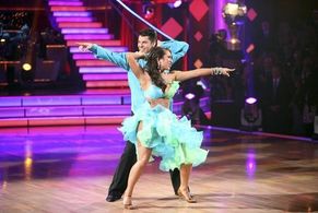 Cheryl Burke and Rob Kardashian in Dancing with the Stars (2005)