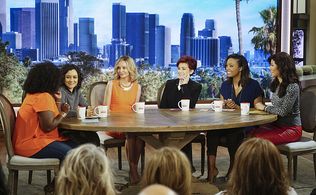 Calista Flockhart, Sara Gilbert, Julie Chen Moonves, Sharon Osbourne, Aisha Tyler, and Sheryl Underwood in Supergirl (20