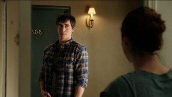 Zoo with Kristen Connolly