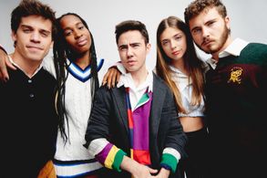 Alex Pastrana and elite cast