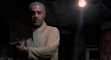 Nino Manfredi in Ugly, Dirty and Bad (1976)