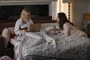 Sarah Goldberg and D'Arcy Carden in Barry: crazytimesh*tshow (2022)