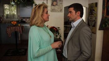 Catherine Deneuve and Pascal Cervo in Le cancre (2016)