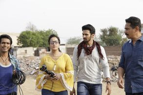 Atul Kulkarni, Raima Sen, Bhushan Pradhan, and Prathamesh Parab in Anya The Other (2022)