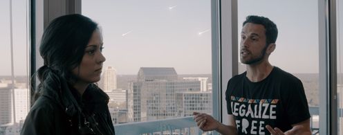 Ben Owen and Alina Lia in Everyone Will Die (2020)