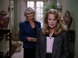 Linda Evans and Leann Hunley in Dynasty (1981)