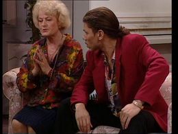 Truus Dekker and Kenneth Herdigein in We zijn weer thuis (1989)