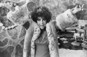 Elizabeth Taylor in The Flintstones (1994)