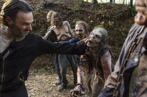 Andrew Lincoln and Ashleigh Jo Sizemore in The Walking Dead (2010)