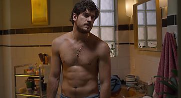 Still of Marco Pigossi in Invisible City