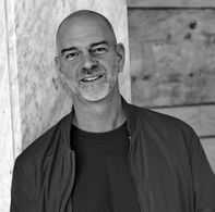 DAVID FÄRDMAR: Director.Producer.Screenwriter FÄRDMARS FILM/Sweden david@fardmarsfilm.se www.fardmarsfilm.se