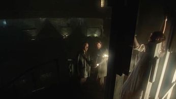 Dan Hedaya, Donal Logue, and Mariah Strongin in Gotham (2014)