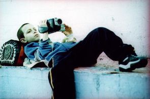 Daniel Magon in Broken Wings (2002)