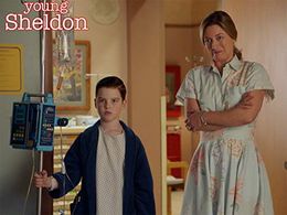 Zoe Perry and Iain Armitage in Young Sheldon (2017)