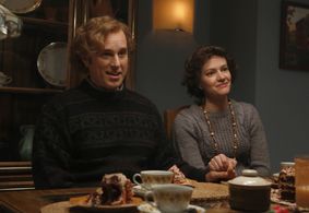 Kelly AuCoin and Suzy Jane Hunt in The Americans (2013)