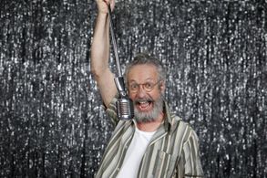 Shmuel Vilozni in It's Shelly (2021)