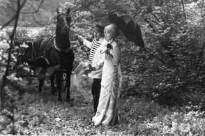 Kveta Fialová and Pavel Landovský in Straw Hat (1972)