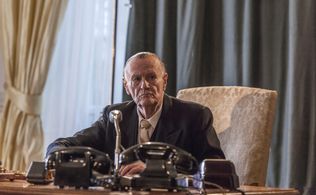 Dieter Schaad in The General Case (2016)