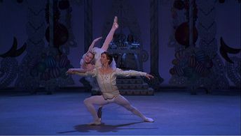 Darci Kistler and Damian Woetzel in The Nutcracker (1993)