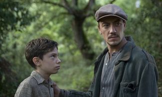 Roger Casamajor and Francesc Colomer in Black Bread (2010)