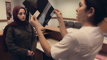 Nursel Köse and Nazli Bulum in Hilal, Feza and Other Planets (2022)