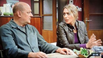 Ludo Hellinx and Xandra Van Welden in Familie (1991)