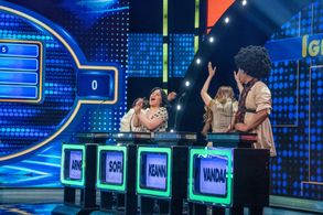Sofia Ignacio, Arnel Ignacio, Keanna Reeves, and Aquilino Loverita in Family Feud Philippines (2022)
