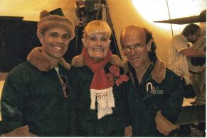 Verizon's snarky elf