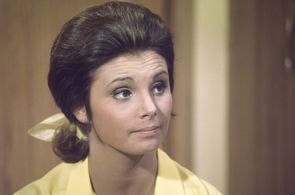 Victoria Vetri in The Courtship of Eddie's Father (1969)