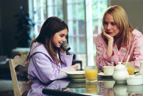 Amy Ryan and Emma Lockhart in Looking for Comedy in the Muslim World (2005)