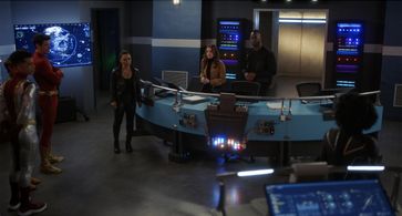 Danielle Nicolet, Jessica Parker Kennedy, Grant Gustin, Jordan Fisher, Kayla Compton, Brandon McKnight, and Kausar Moham