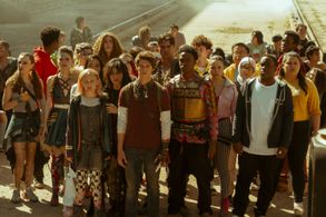 Colin Ford, Charlotte Benesch, Krysta Rodriguez, Jack Justice, Chelsea Zhang, Austin Crute, Alyvia Alyn Lind, A.J. Volit