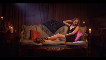 Ashleigh Stewart in Ashleigh Stewart: Velvet Morning (2021)