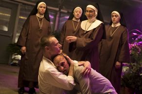 Ben Daniels, Deanna Dunagan, and Chris Clowers in The Exorcist (2016)