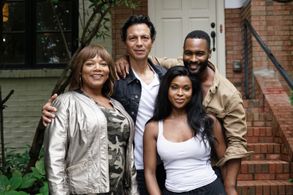 Benjamin Bratt, Queen Latifah, Justin Marcel McManus, and Amiyah Scott in Star (2016)