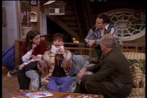 John Lithgow, Joseph Gordon-Levitt, French Stewart, and Elmarie Wendel in 3rd Rock from the Sun (1996)