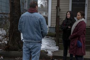 Candice Coke, Mary Hollis Inboden, and Alex Bonifer in Kevin Can F**k Himself: The Way We Were (2022)