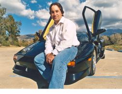 Yes that is my Lamborghini Diablo.