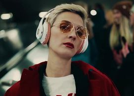 Barbora Poláková in Barbora Poláková: Vono (2018)