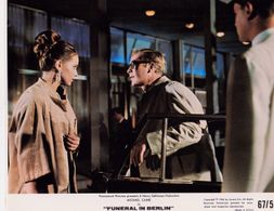 Michael Caine and Eva Renzi in Funeral in Berlin (1966)