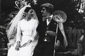 Gila Almagor and Yossi Banai in The Bride and the Butterfly Hunter (1974)