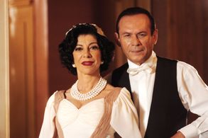 Marília Pêra and José Wilker in JK (2006)