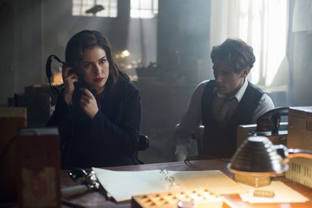 Blanca Suárez and Martiño Rivas in Cable Girls (2017)